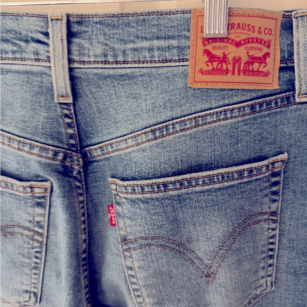 Levi’s rib cage straight jeans - Picture 4 of 4